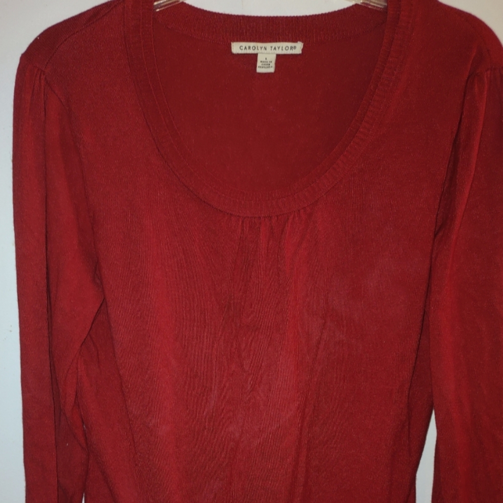 Carolyn Taylor Long Sleeve Scoop Neck Sweater